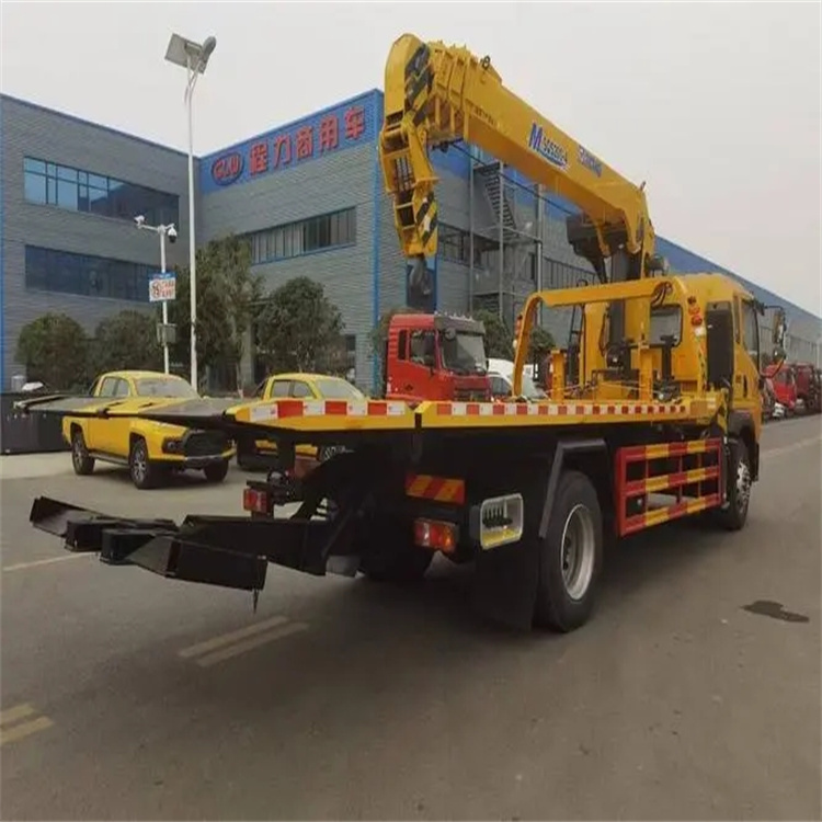 通海口镇附近小随车吊出租电话，轻松解决搬运烦恼