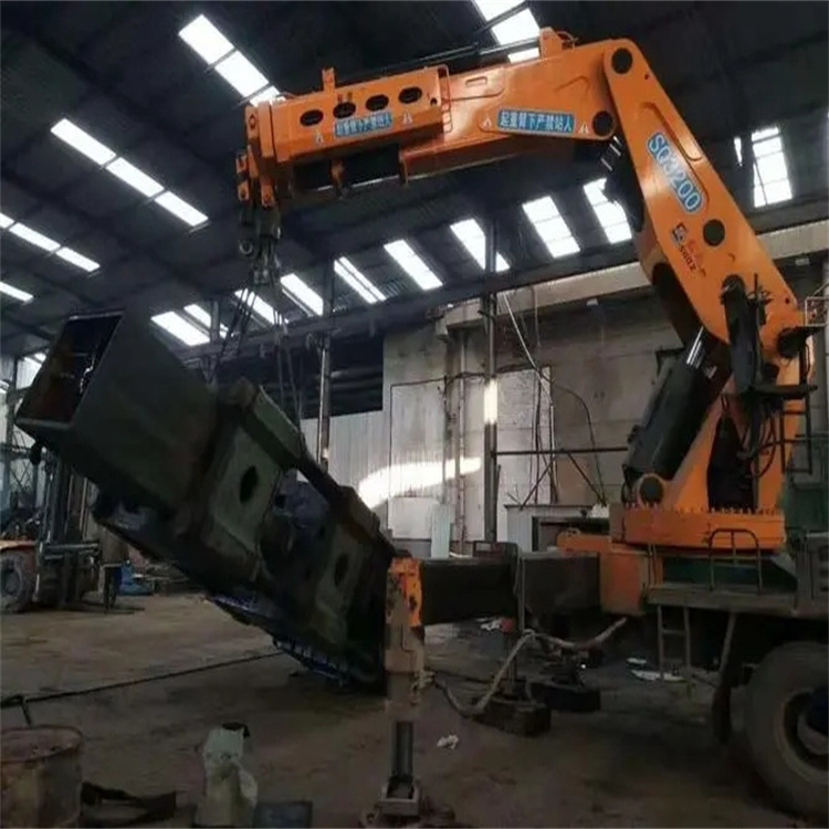 通海口镇130吨折臂吊车出租吊机租赁附近电话